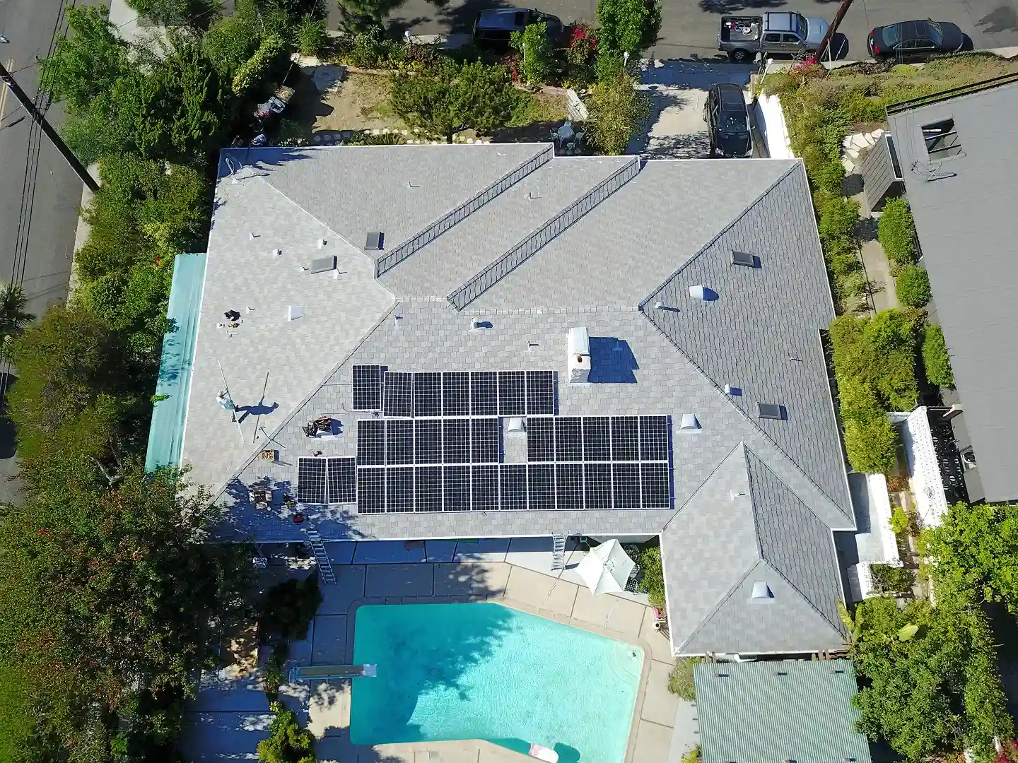 Thirty Hooks Zero Cracked Tiles — La Cañada Flintridge clay tile roof solar preview
