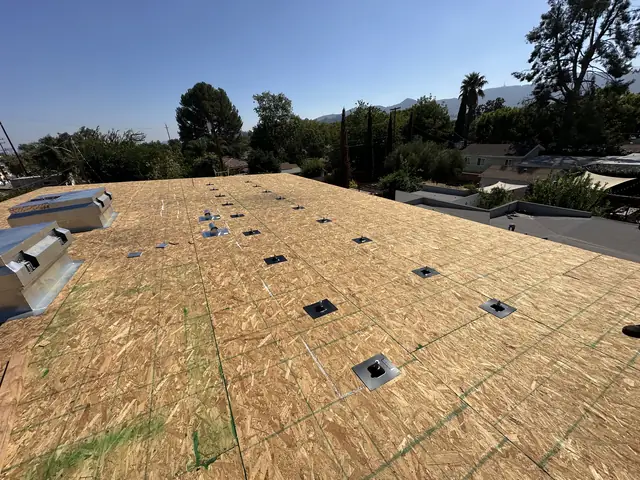 Home solar installation in Burbank, CA