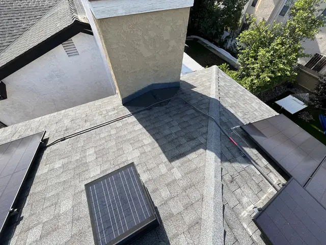 Home solar installation in Canoga Park, CA