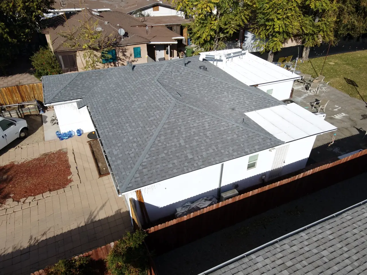 Aerial view of the roof and the surrounding block, Canoga Park
