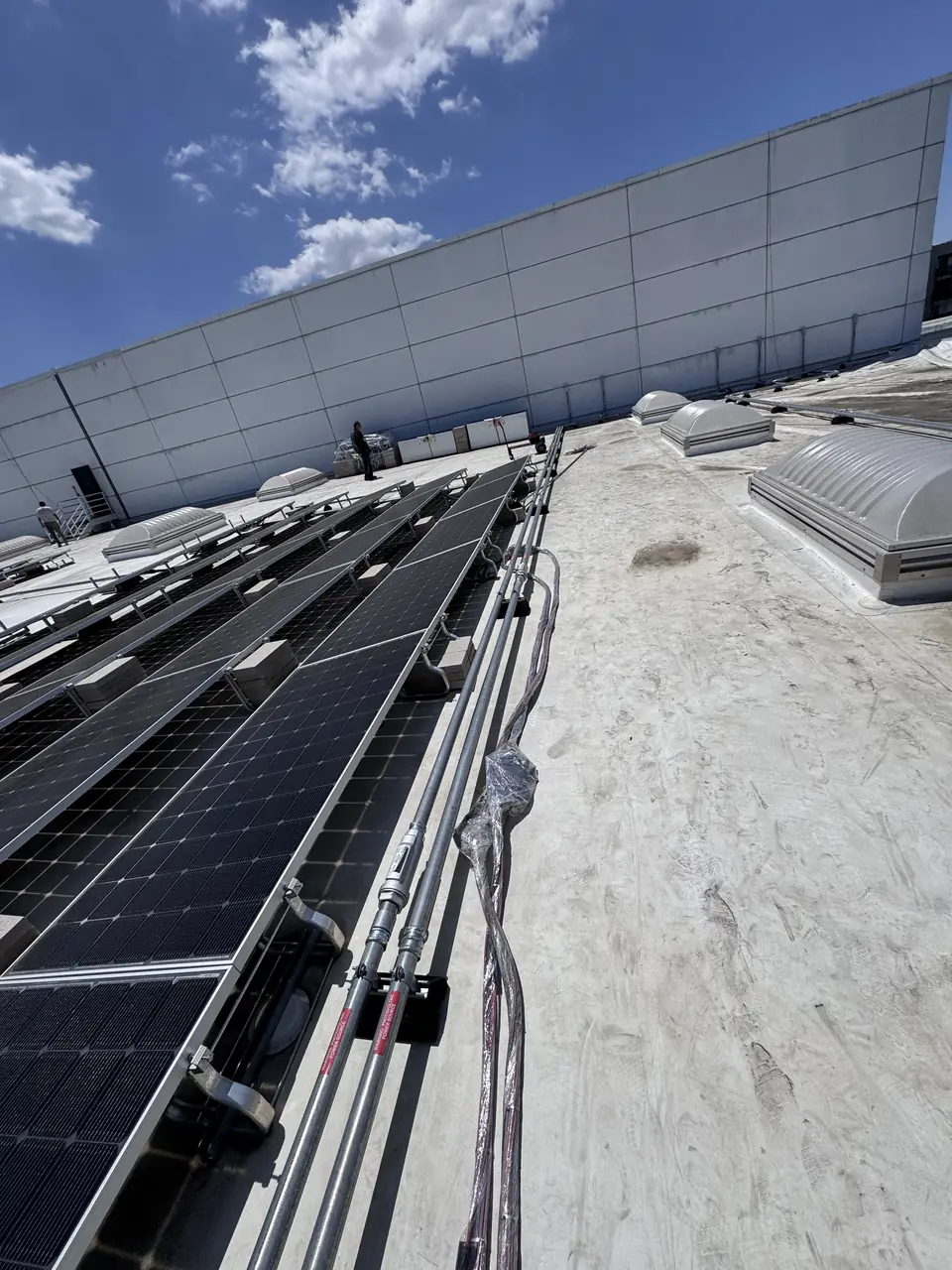 Rooftop solar installation by Cali Energy in Chatsworth, CA