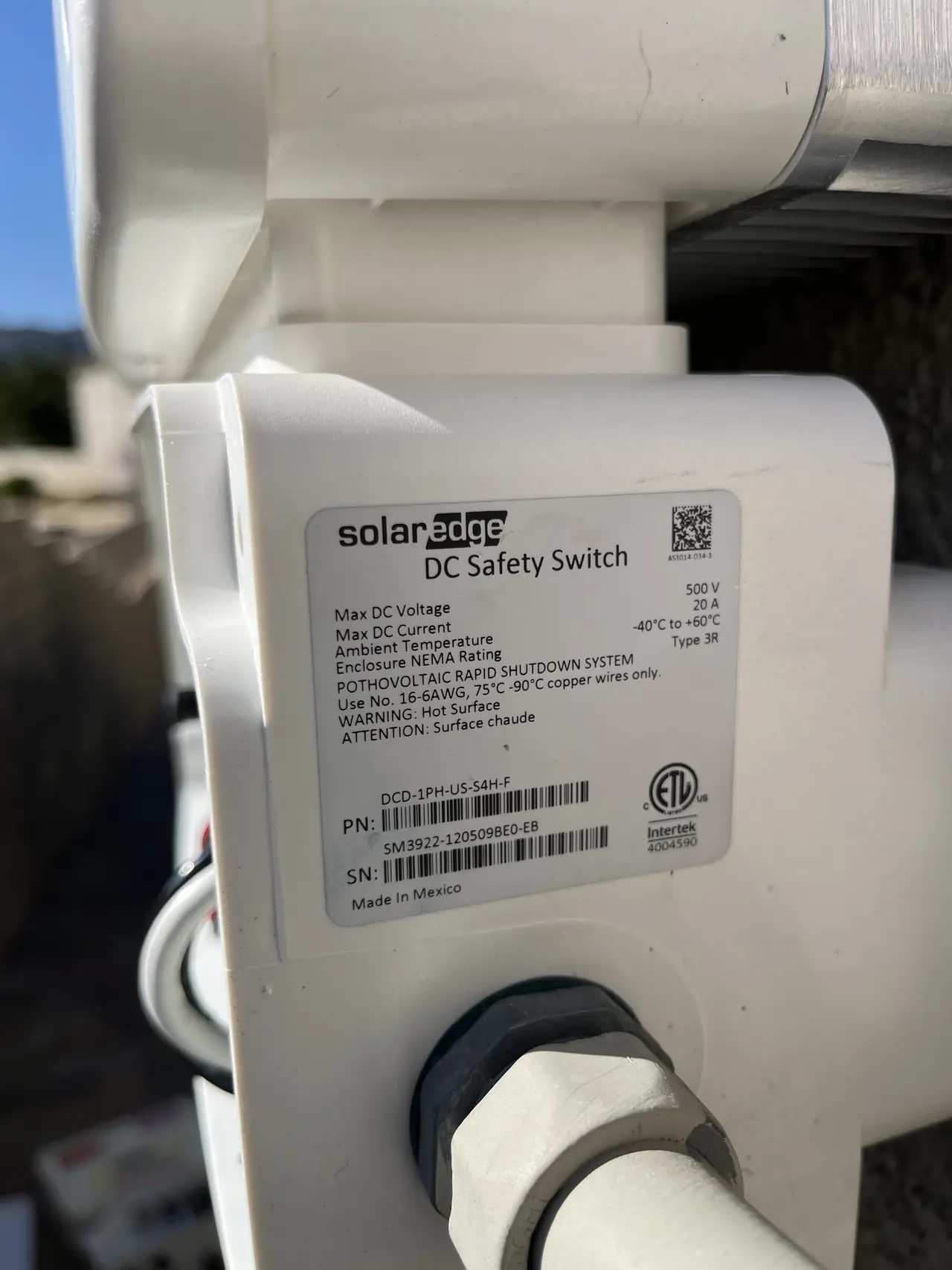 SolarEdge DC safety switch mounted below the inverter, Chatsworth