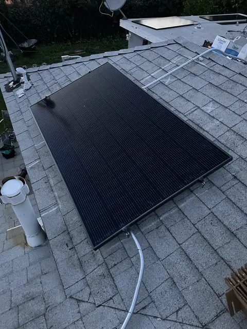 Home solar installation in Encino, CA