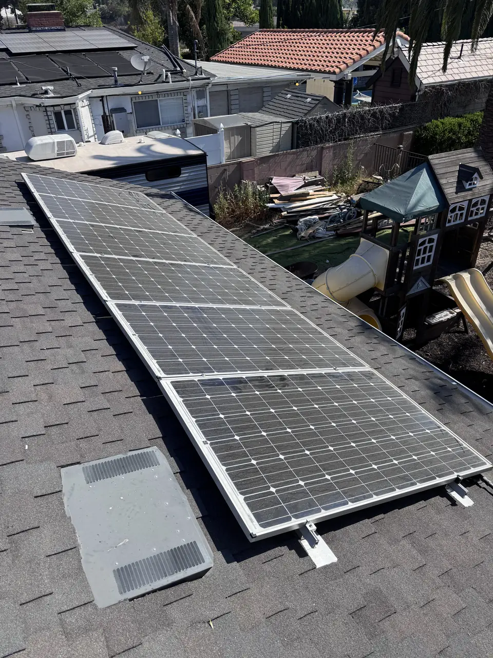 solar panel array on a rooftop in Granada Hills, CA