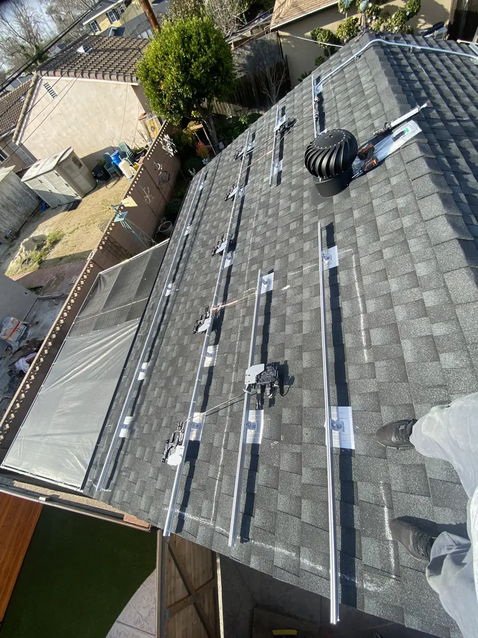 8.8 kW rooftop solar system in Lakewood