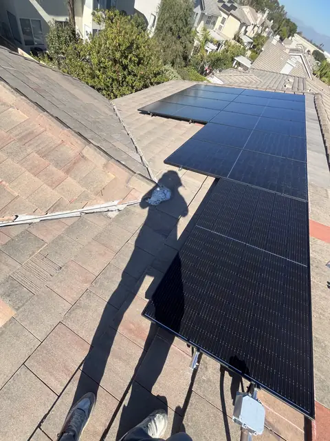 Rooftop solar installation by Cali Energy in Lakewood, CA