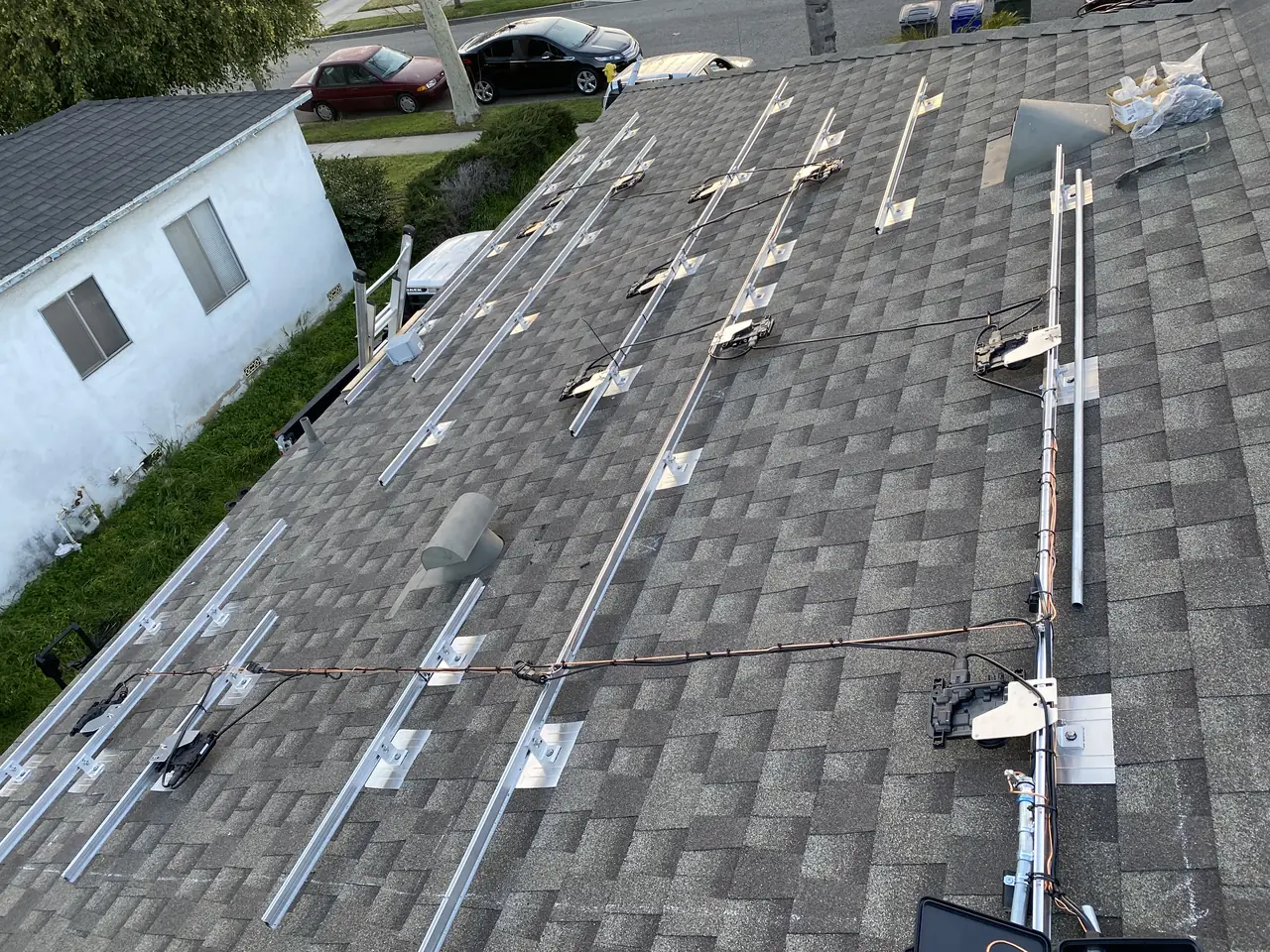 Rooftop solar installation by Cali Energy in Lakewood, CA