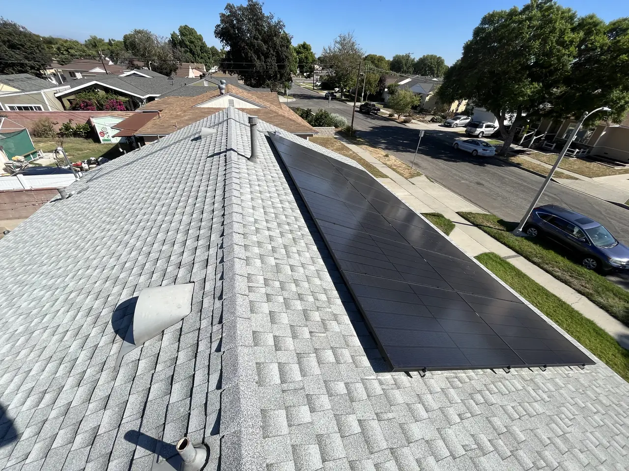 Home solar installation in Long Beach, CA