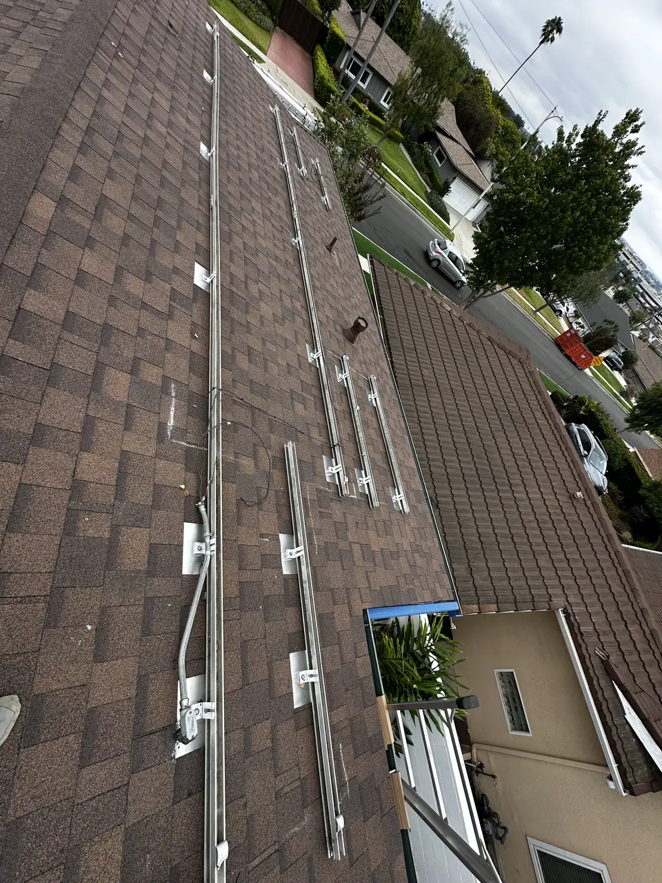 Home solar installation in Los Angeles, CA