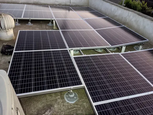 Residential PV system installed in Los Angeles, CA