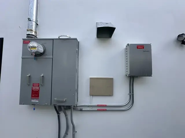 Residential PV system installed in Los Angeles, CA