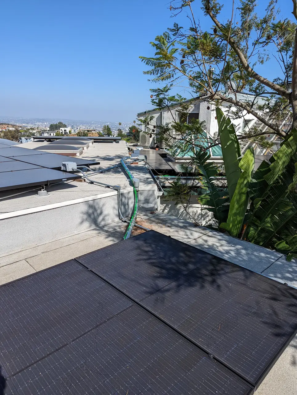 Home solar installation in Los Angeles, CA