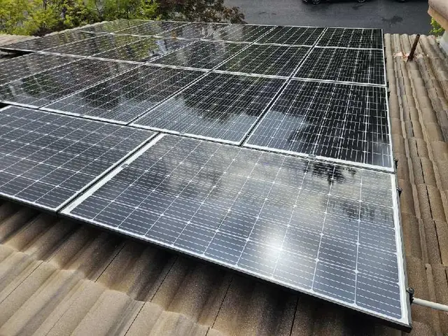 Home solar installation in Northridge, CA