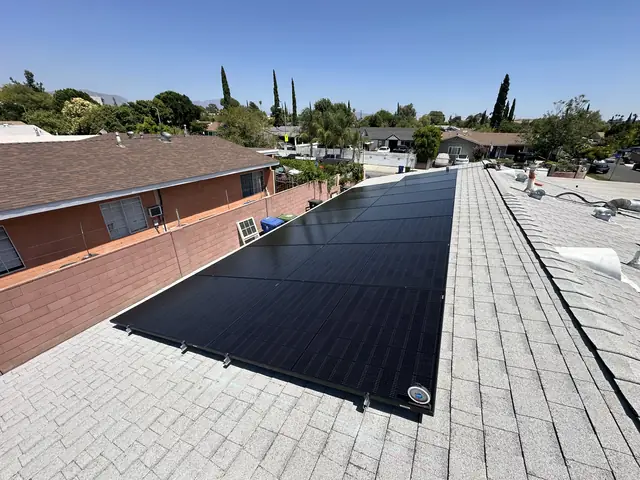 Home solar installation in Pacoima, CA