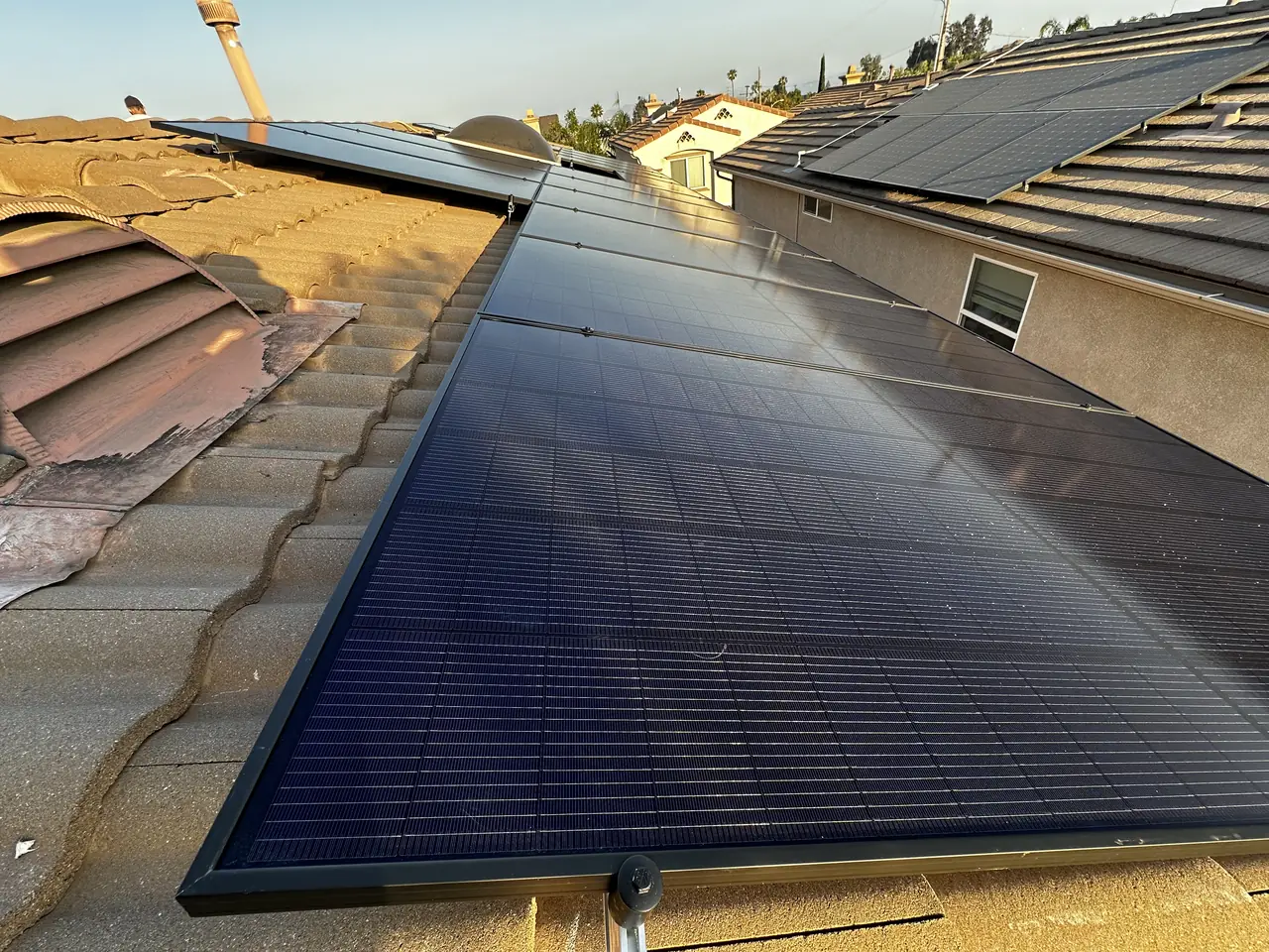 Cali Energy solar installation on a tile roof in Pacoima, California