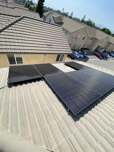 Home solar installation in Pacoima, CA