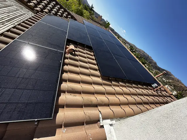 Residential PV system installed in Porter Ranch, CA