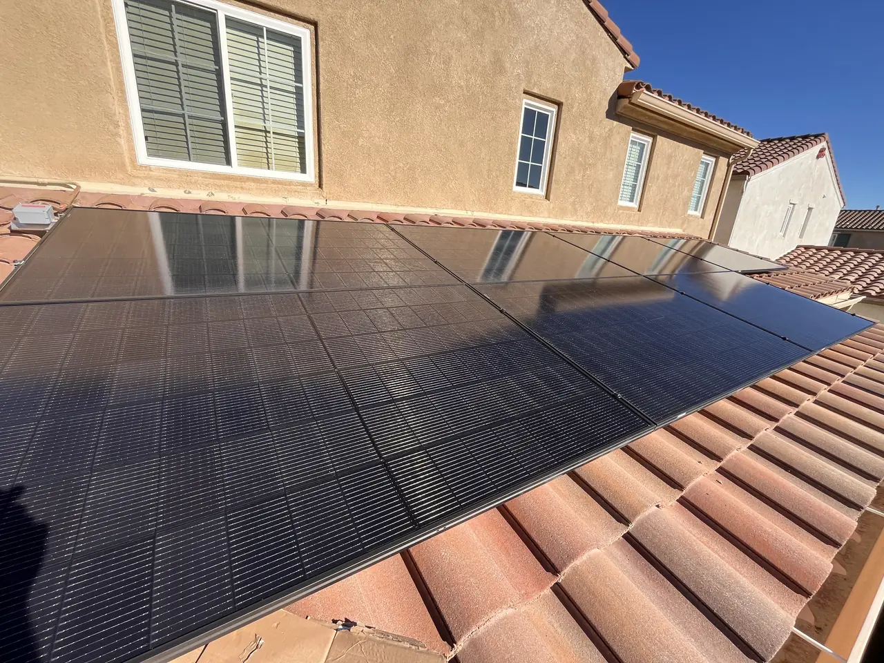 2.39 kW solar panel array on a rooftop in Porter Ranch, CA