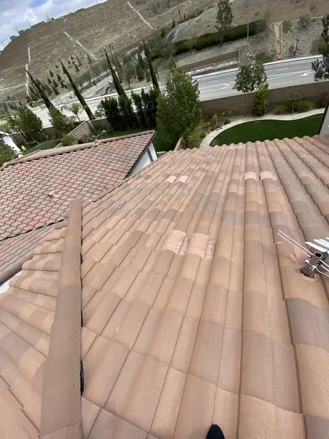 Home solar installation in Porter Ranch, CA