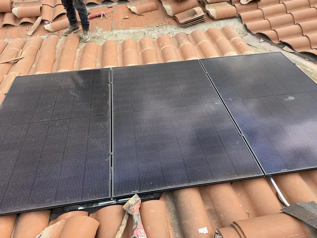 Rooftop solar installation by Cali Energy in Reseda, CA