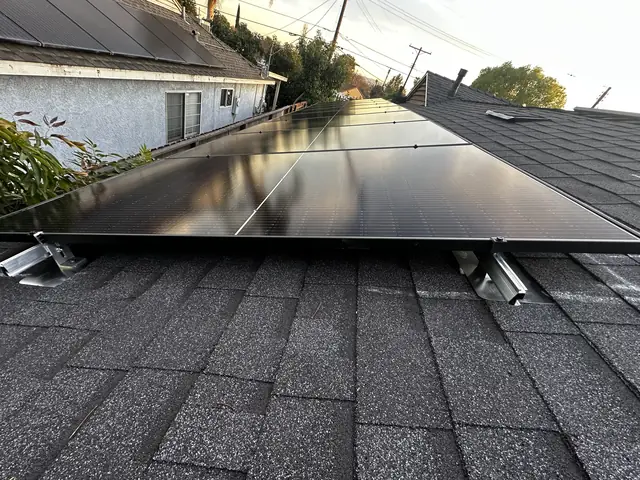 Home solar installation in Reseda, CA