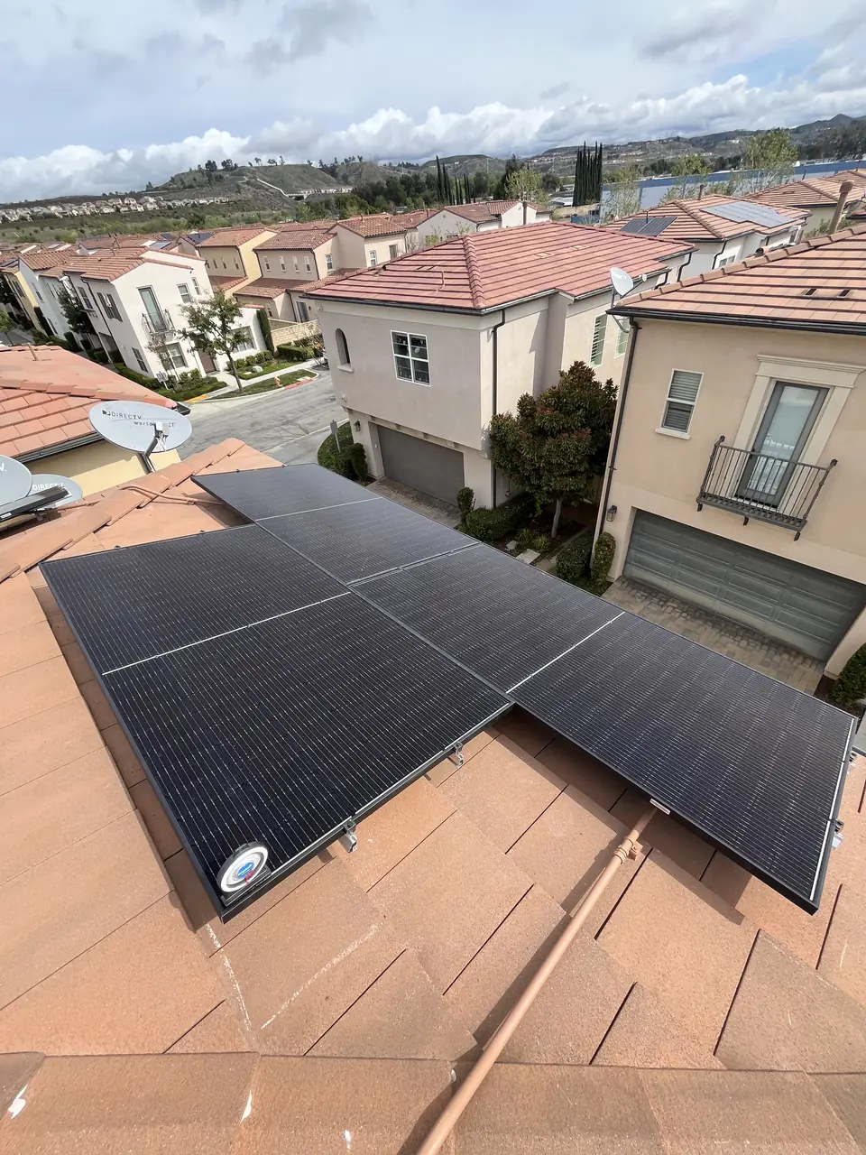 Cali Energy solar installation on a tile roof in Santa Clarita, California