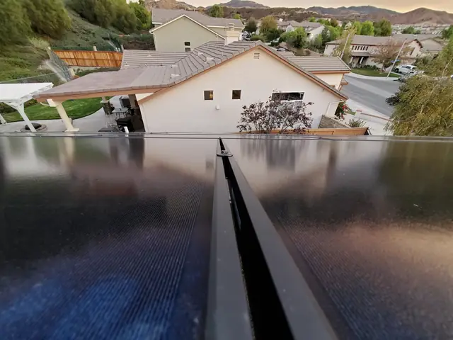 Home solar installation in Santa Clarita, CA