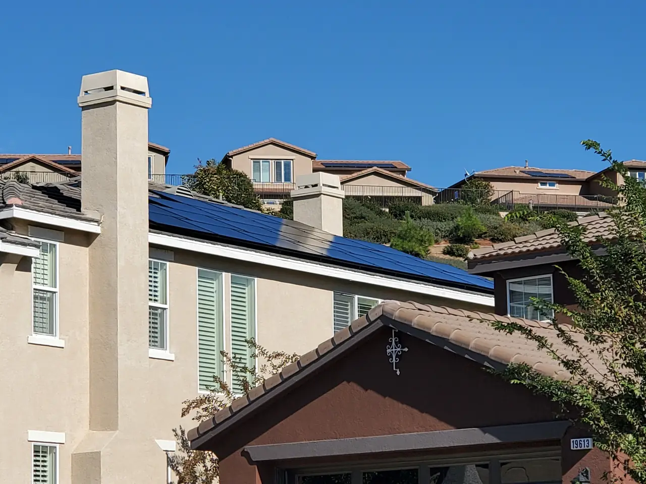 Home solar installation in Santa Clarita, CA