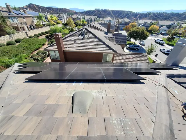 Residential PV system installed in Santa Clarita, CA