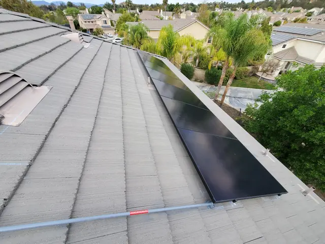 Home solar installation in Santa Clarita, CA