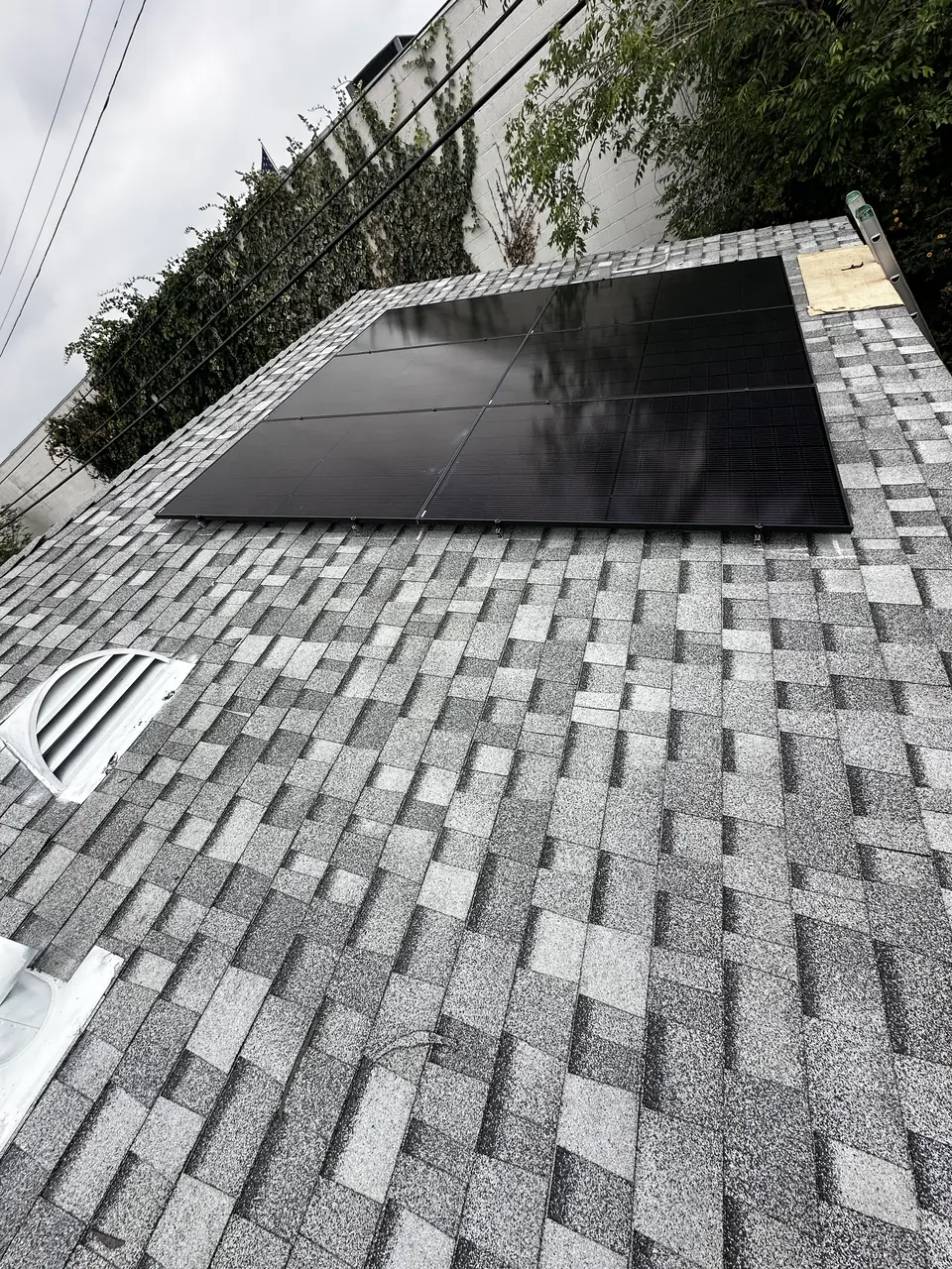 Home solar installation in Sun Valley, CA