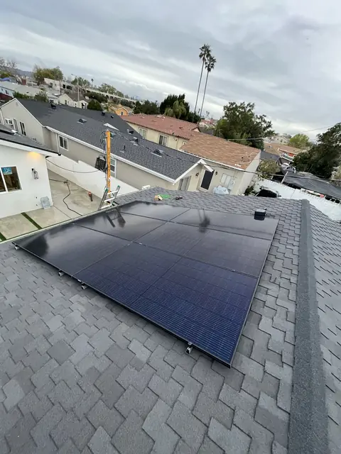 Home solar installation in Sun Valley, CA