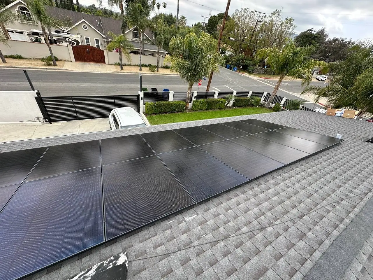 Home solar installation in Sylmar, CA