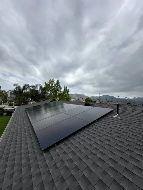 solar panel array on a rooftop in Sylmar, CA