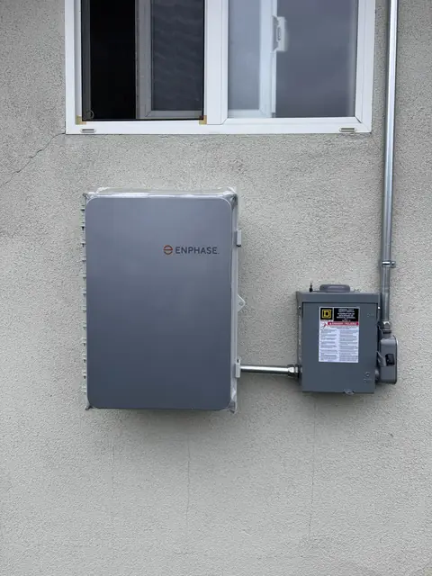 Rooftop solar installation by Cali Energy in Sylmar, CA