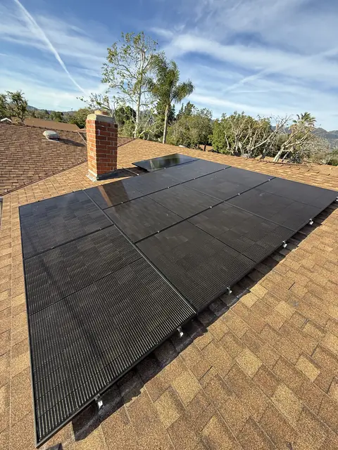 solar panel array on a rooftop in Sylmar, CA