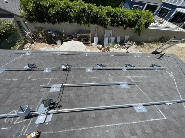 Home solar installation in Tarzana, CA