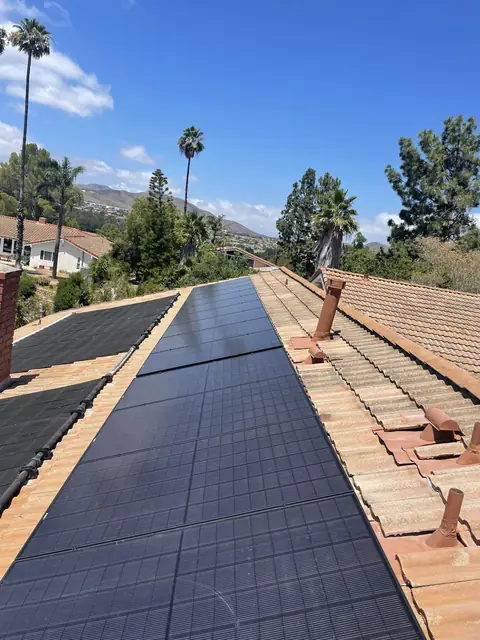 Rooftop solar installation by Cali Energy in Thousand Oaks, CA