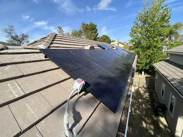 Rooftop solar installation by Cali Energy in Thousand Oaks, CA