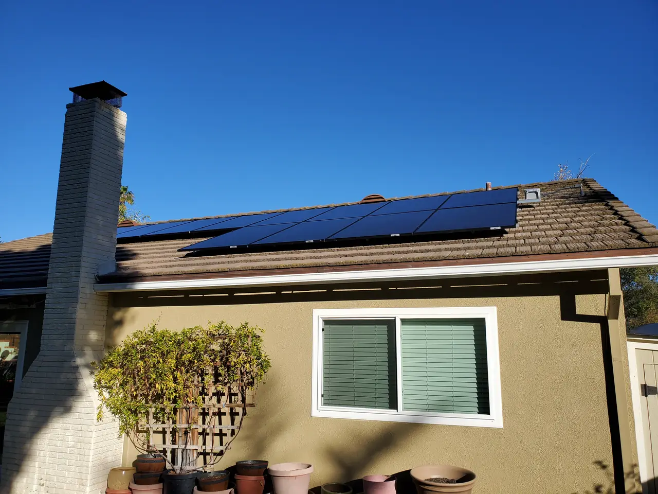 Finished rooftop solar panels on a Thousand Oaks home