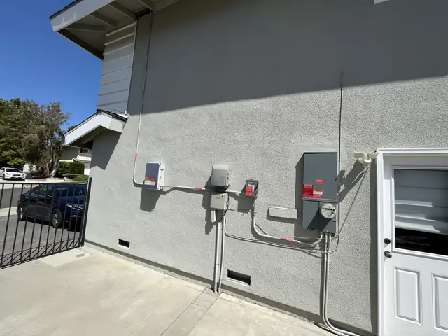 Rooftop solar installation by Cali Energy in Thousand Oaks, CA