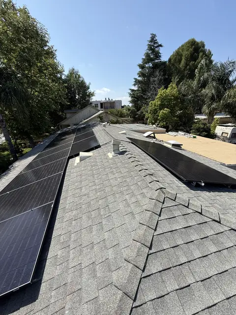 Home solar installation in Thousand Oaks, CA
