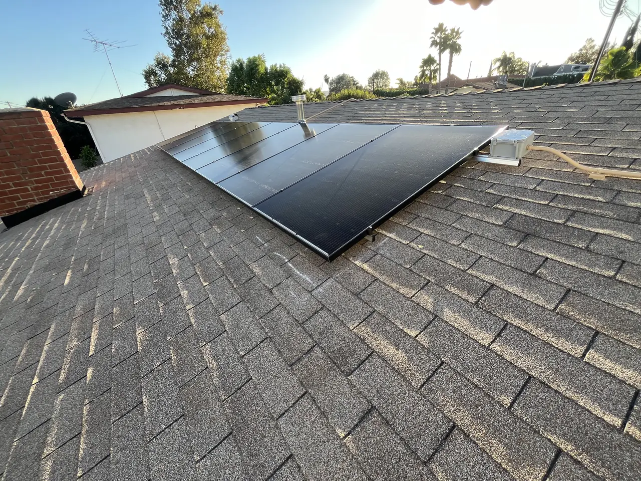 10.4 kW rooftop solar installation in Van Nuys