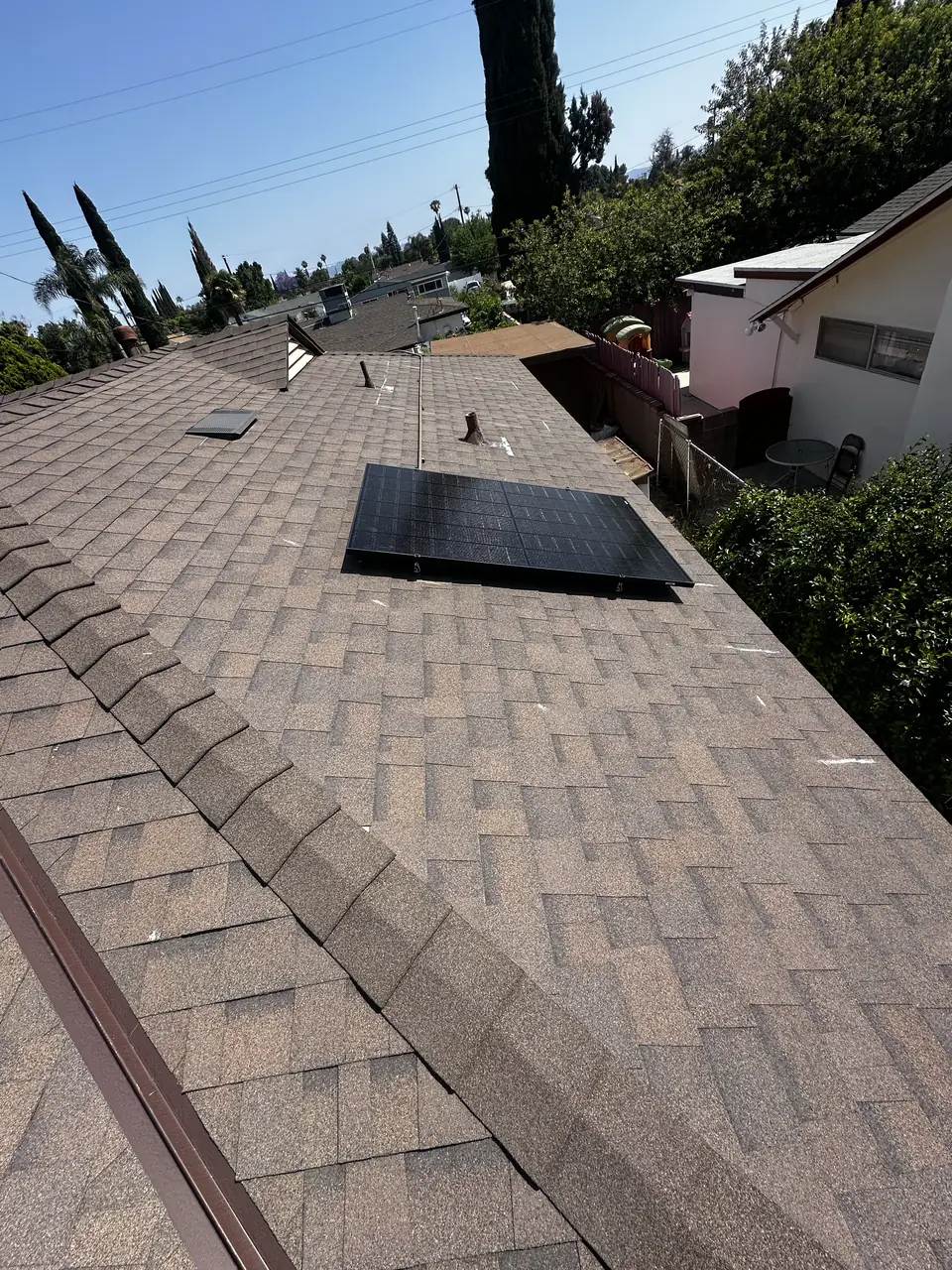 Rooftop solar array in Van Nuys 91402