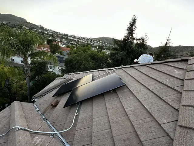 Home solar installation in West Hills, CA
