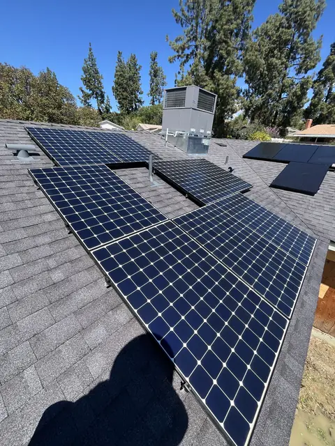 Home solar installation in West Hills, CA